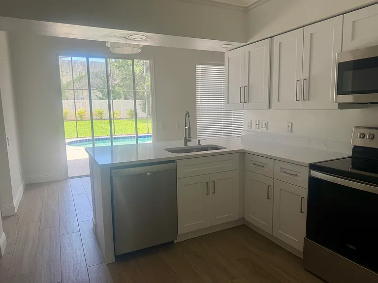 8089 Saint Andrews Cir — Photo 13