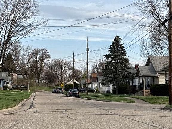 4th image of 1318 Woodland Ave