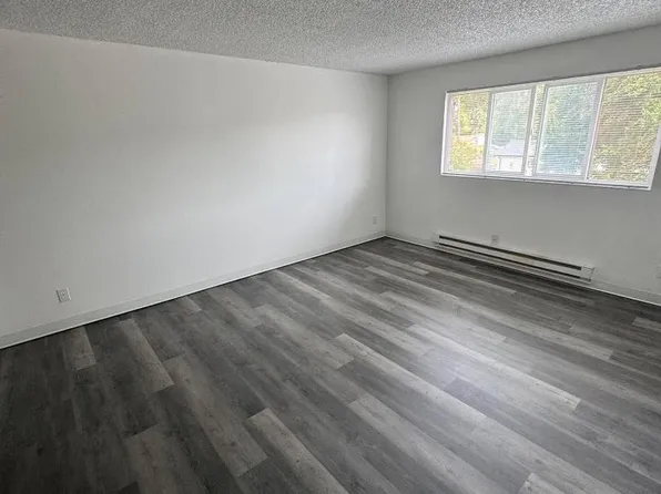 718 State Ave N, Kent, WA