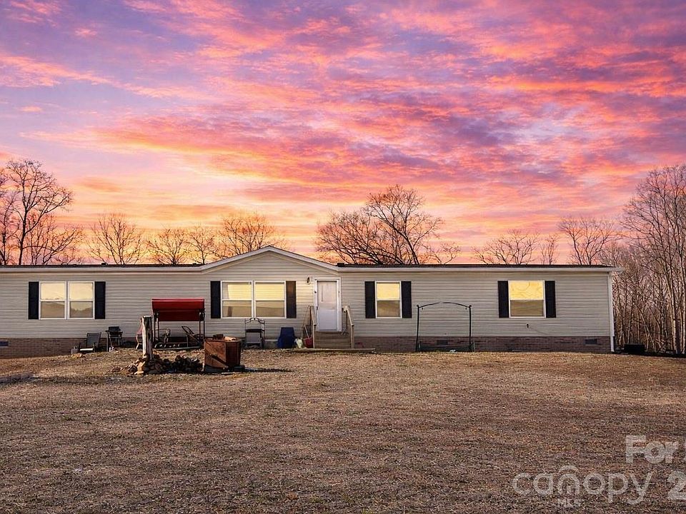 1st image of 512 Dogwood Dr
