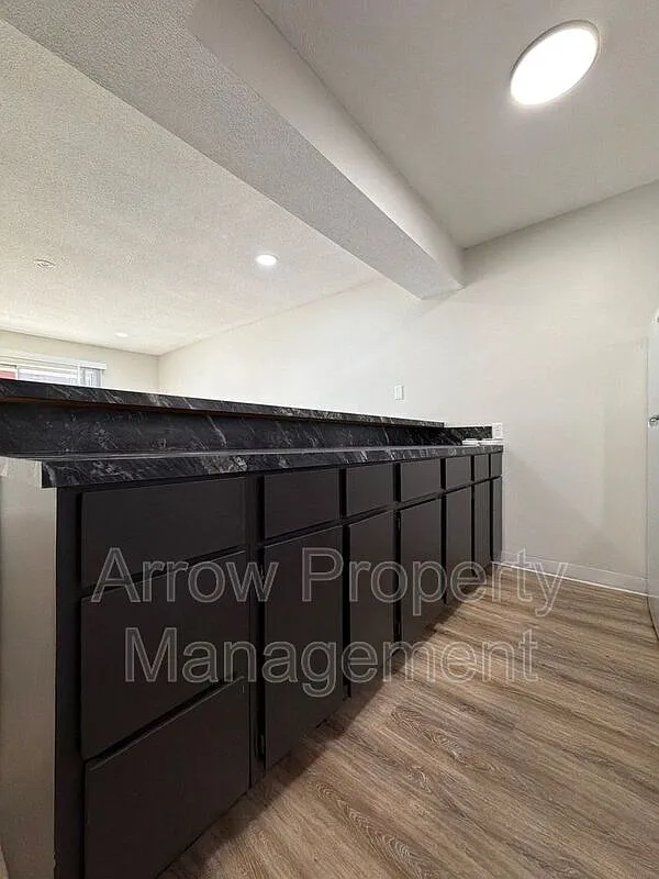1 bed, 1.0 bath, 640 sqft, $755 — Photo 3