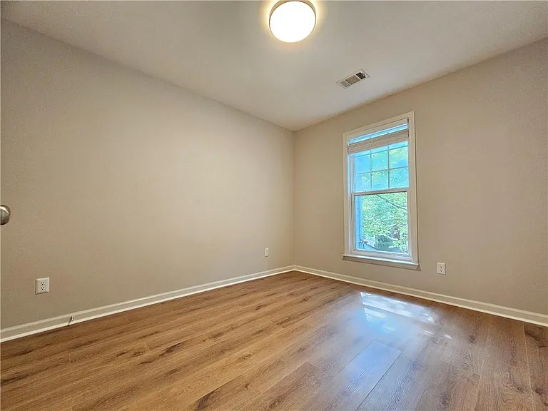1999 Hailston Dr — Photo 19