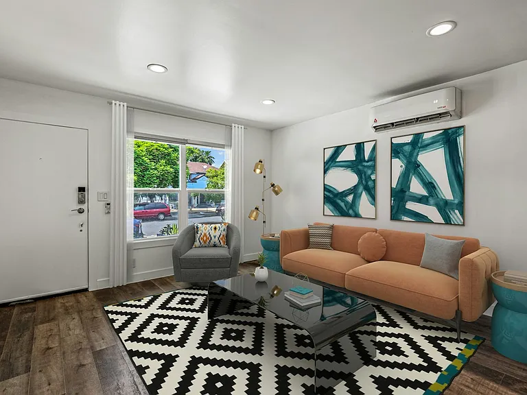 2730 Raymond Ave #9 — Photo 6
