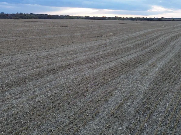 87A 250th St, Bonaparte, IA 52620