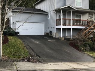 21898 Max William Pl NE, Poulsbo, WA 98370