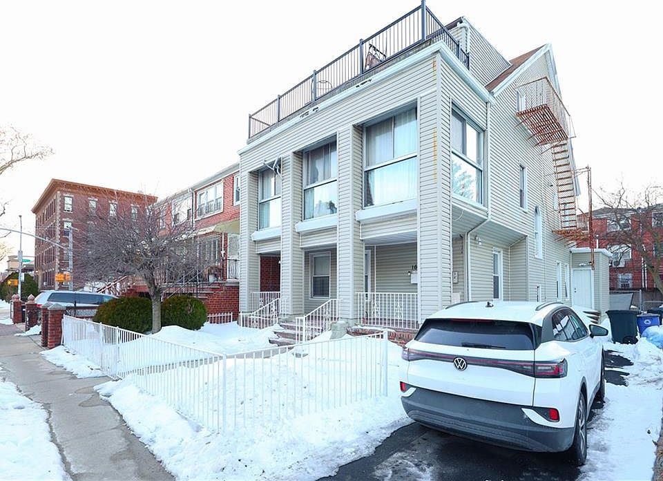 1st image of 160 Bay 28th St