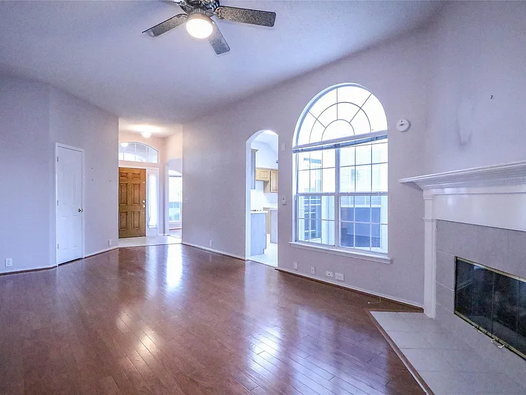 10613 Brandenberg Dr — Photo 7