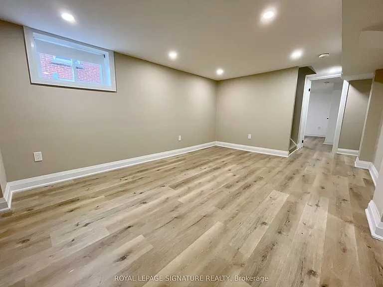 282 E 18th St #BASEMENT — Photo 2