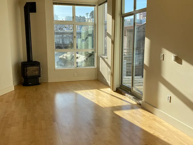 1630 California Street — Photo 14