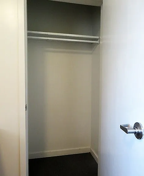 222 S Aurora St — Photo 10