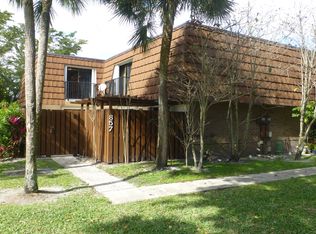 857 SW 118th Ter, Davie, FL 33325