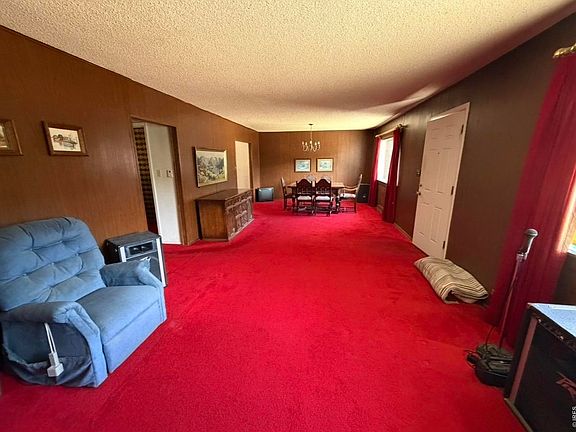3rd image of 8 Estes Park Estates Dr
