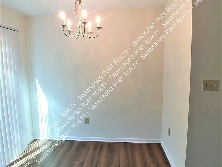 13 Port West Ct #C — Photo 5