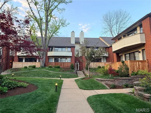 5575 Waterman Blvd APT B, Saint Louis, MO 63112