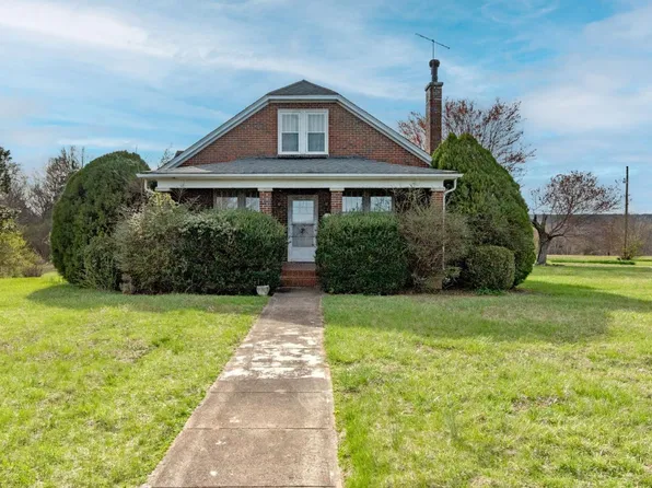 231 Epsons Rd, Long Island, VA 24569