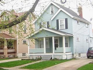 2nd image of 3072 W 115th St