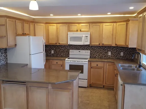 176 Perry Rd #B5-a4, Saratoga Springs, NY 12866