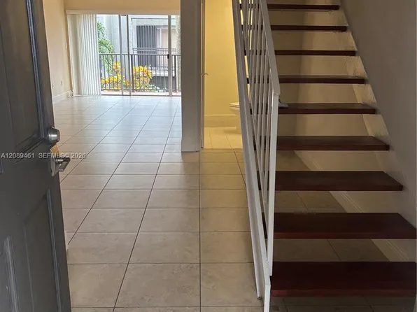 220 NW 87th Ave APT K210, Miami, FL 33172