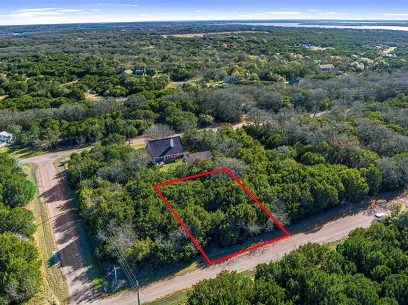 18066 Forrest Dr, Whitney, TX 76692