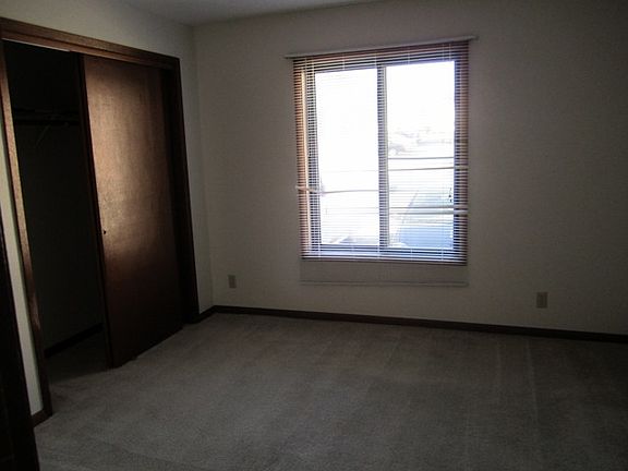2nd image of 3500 Grand Ave APT 2
