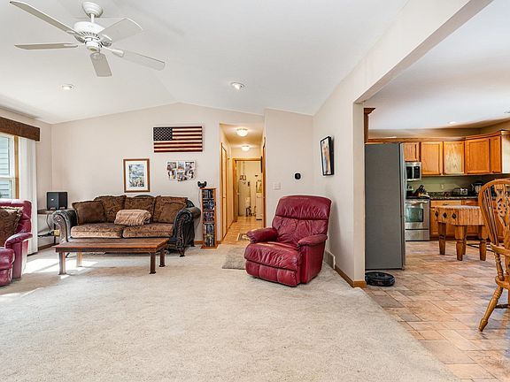 3rd image of 106 Eva Ln