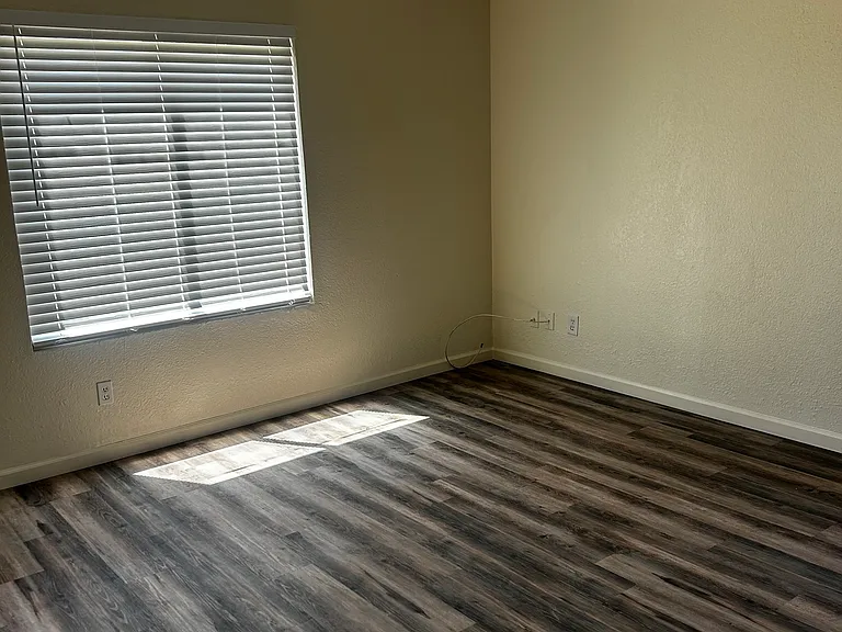 4160 E Dwight Way #201 — Photo 5