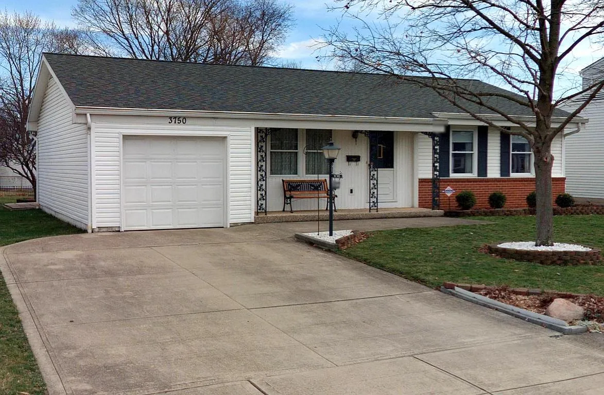 3750 Santa Maria Dr photo 1
