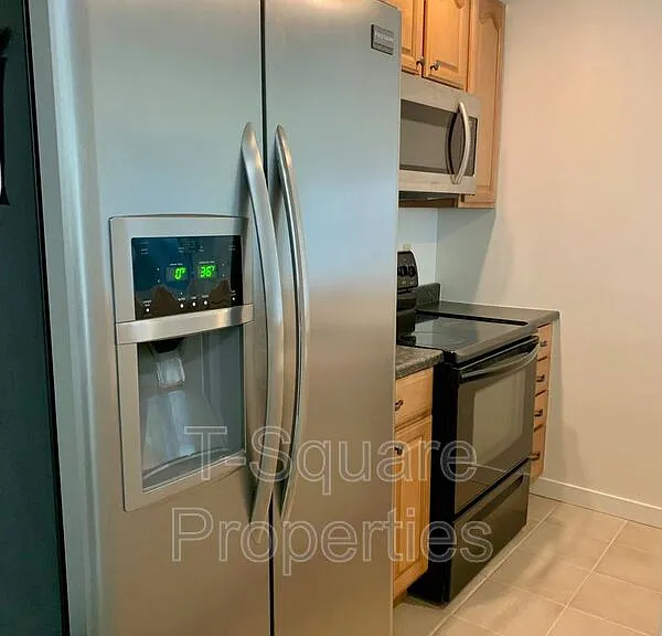 2152 N 112th St #409 — Photo 7