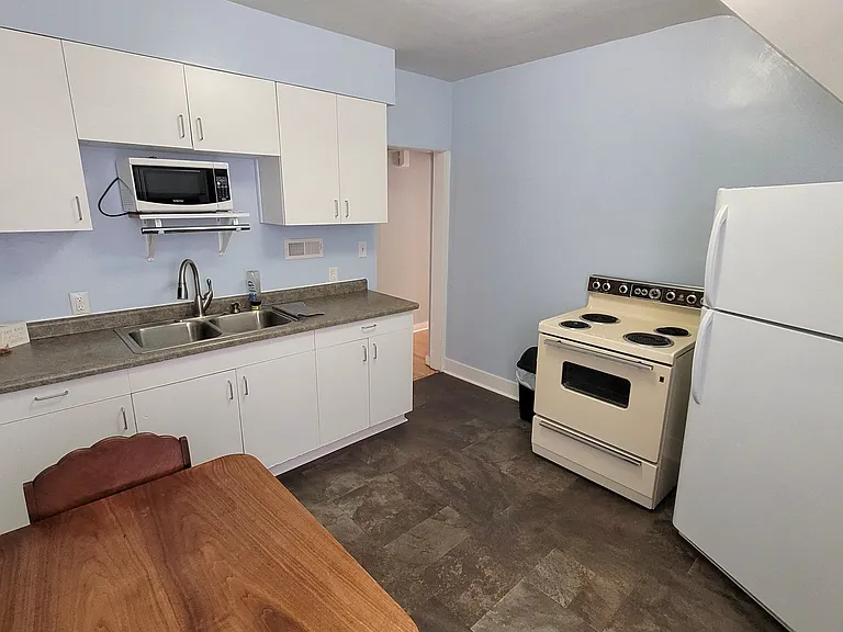 304 N 12th St #1 — Photo 1
