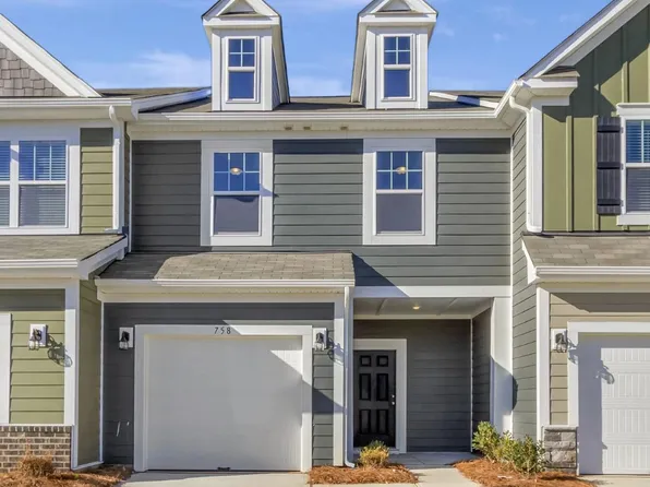 758 Kitfox Dr NW, Concord, NC 28027