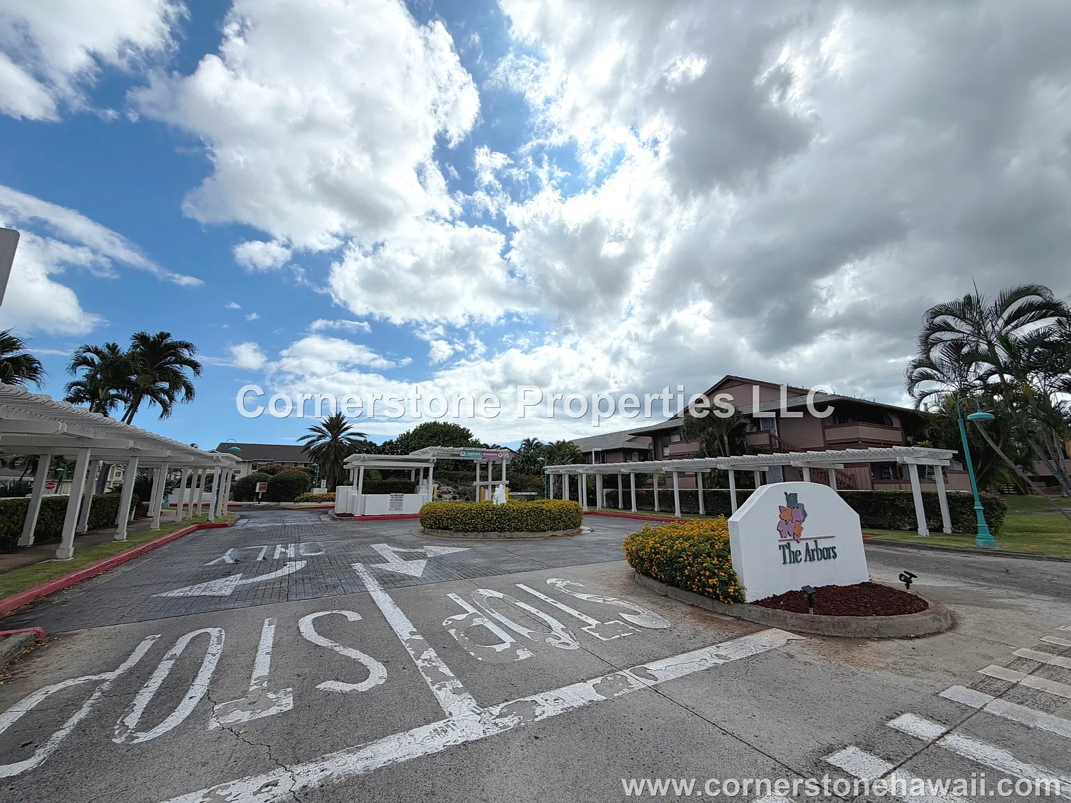 421LAM - 1 — Photo 3