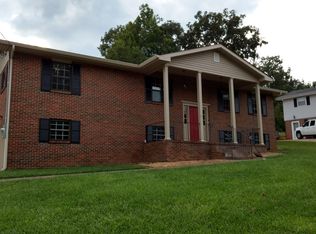 26 Talley Ln, Rossville, GA 30741