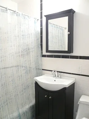 Rented by Brooklyn Heights Real Estate Inc | media 7