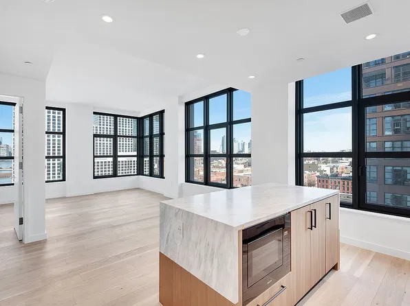 29 Huron St #8GW, Brooklyn, NY 11222