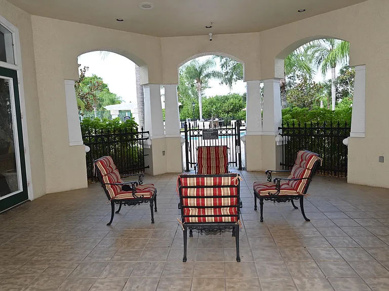 5110 Northridge Rd #202 — Photo 31