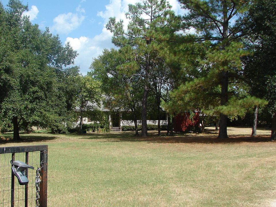 1st image of 440 Luther Ln