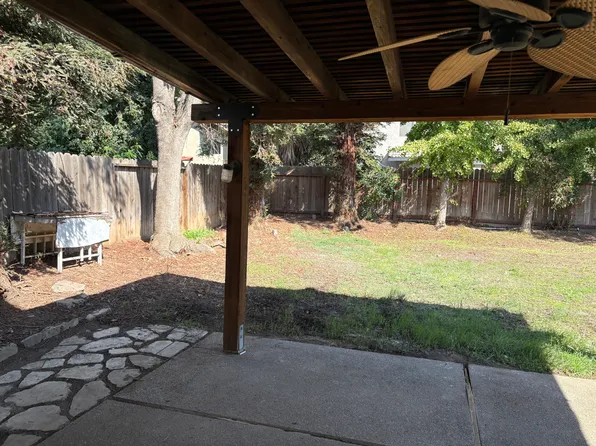 7730 N Wolters Ave, Fresno, CA 93720
