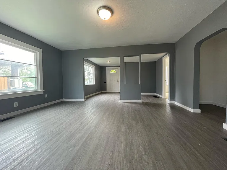 1224 W Sinto Ave — Photo 1