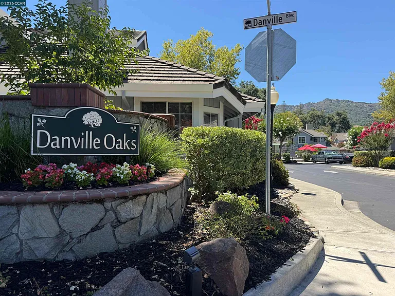 50 Danville Oak Pl — Photo 34