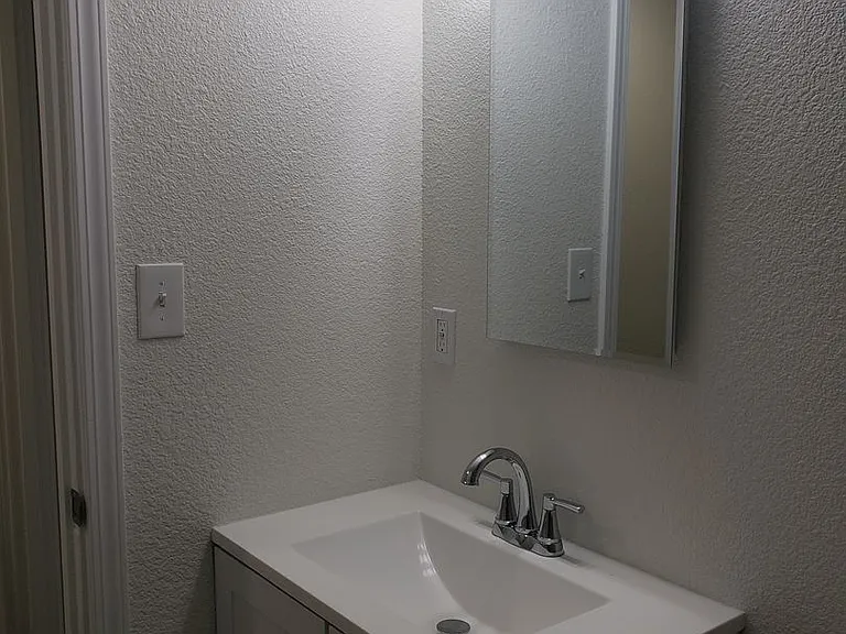 7800-7820 Brentwood Drive — Photo 9