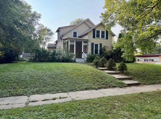 226 High St, Vermillion, SD 57069