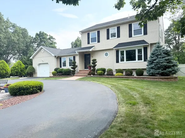 23 Prospect St, Old Bridge, NJ 08857
