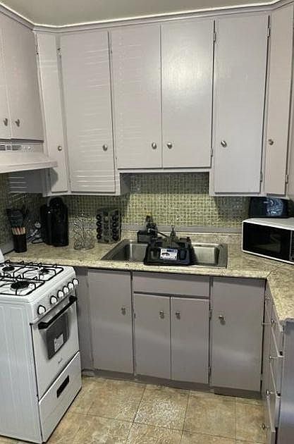 1st image of 2528 N Fontana Ave APT D
