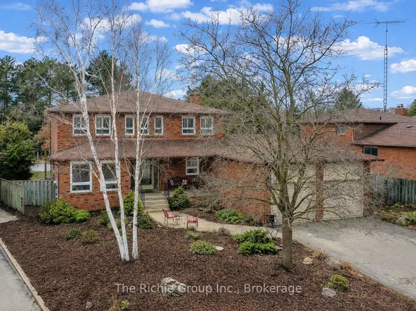 75 Marilyn St, Caledon, ON L7C 1H7