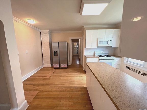 5th image of 47 Maple Ave Floor 1