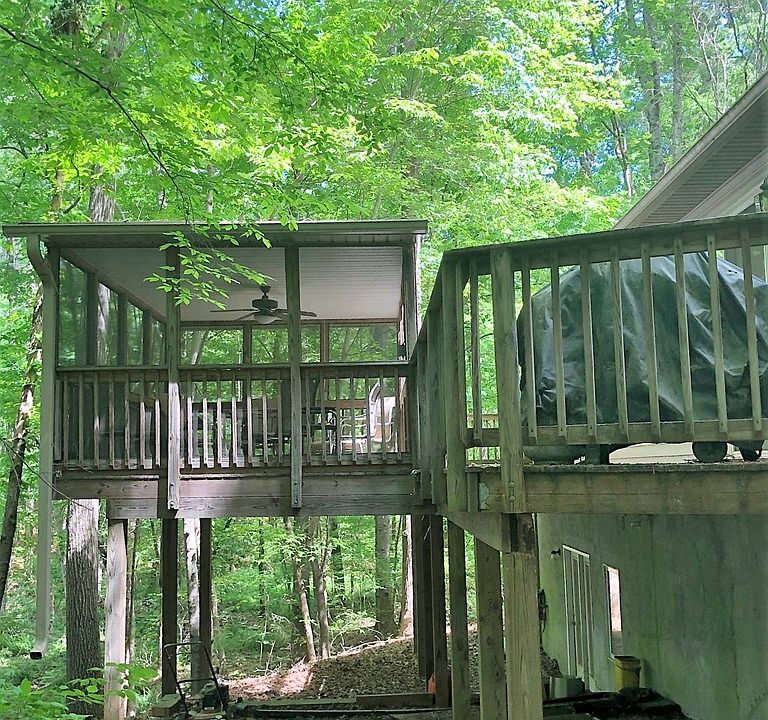 2nd image of 493 Nutcracker Ln