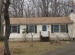 137 Aspen Rd, Albrightsville, PA 18210