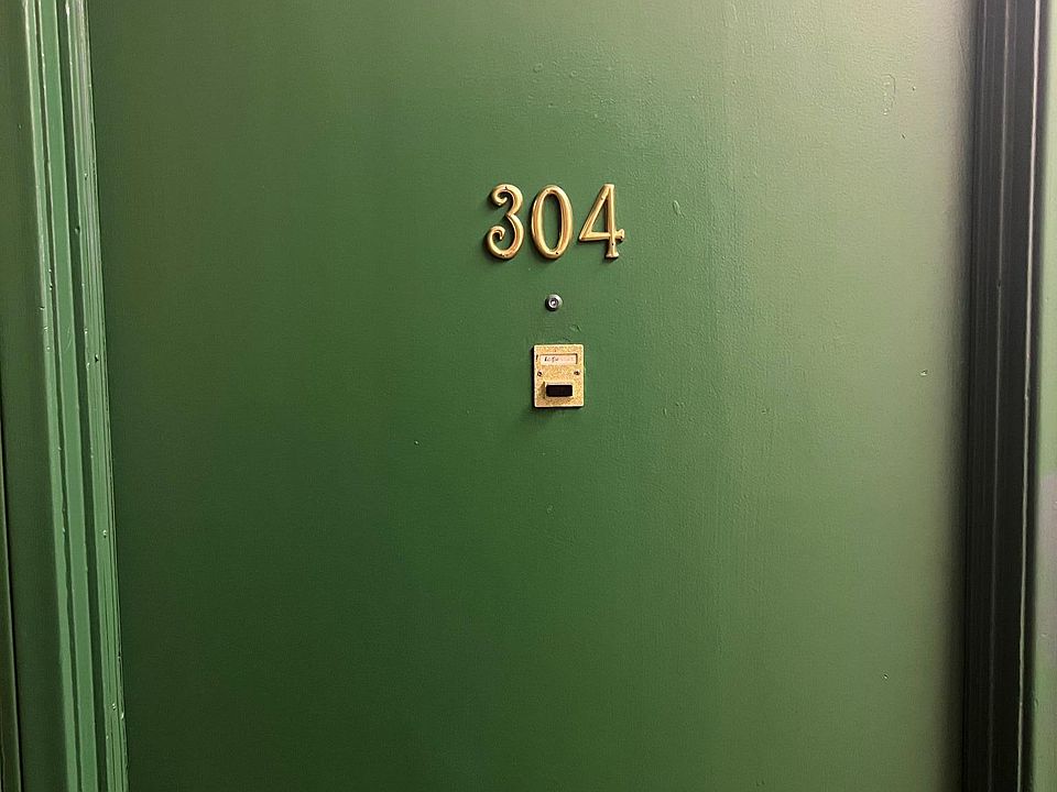 1st image of 7055 Lennox Ave #304