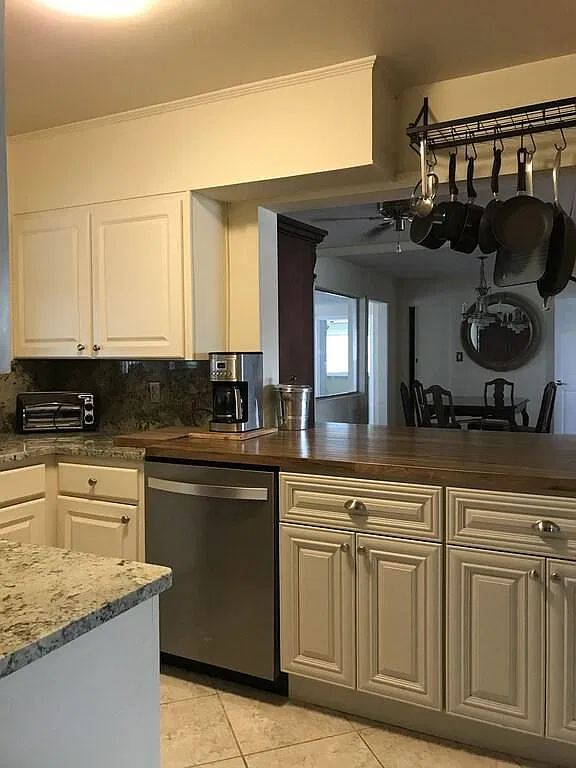 210 S Matanzas Blvd — Photo 4