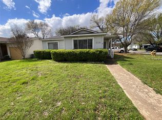 629 Harrison Ln, Hurst, TX 76053